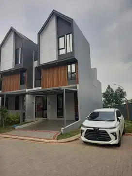 Dijual Rumah 3 Lantai Hook di Cluster Mississippi, Kota Wisata Cibubur