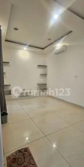 Rumah Golf Island Full Furnish Siap Huni