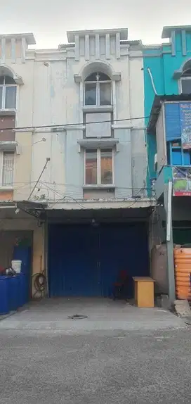 Dijual Murah Ruko 2,5 Lantai Lokasi Strategis di Harapan Indah, Bekasi