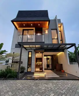 Dijual Rumah Mewah Modern Tropis Dekat Stasiun  Depok