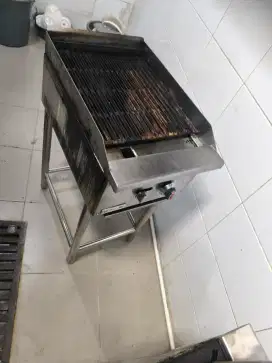 dijual kompor 6 tungku,exhaust,meja griller dan sound system
