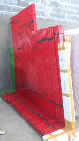 TIANG PLAT BESI BAHAN TEBAL HARGA TERJANGKAU