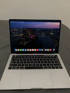 Macbook Pro 2019 13 inch