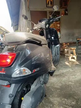 Piaggio s125  pajak panjang BLN 5 B DKI
