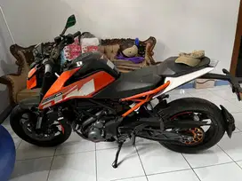 Ktm duke 250 cc tahun 2017