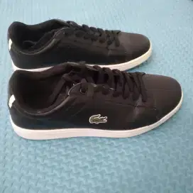 Dijual cepat sepatu second lacoste ori