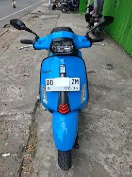 Vespa sprint abs 155cc 2025 biru