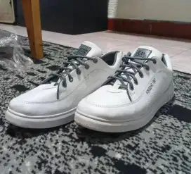 Jeanz Foot Wear Porsehc 1987