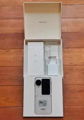 Oppo Find N3 Flip Lebih Bagus dari Samsung Z flip 5 6 S22 Ultra