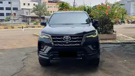 Toyota Fortuner SRZ 2.7 GR Sport Kicksensor AT 2022 Like New Condition