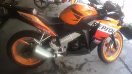 honda cbr 150,masih ori,mesin gacor,surat lengkap bokb dan stnk,pjk hi
