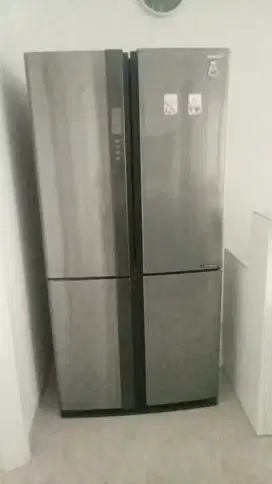 KULKAS SHARP 2 PINTU