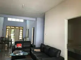 Rumah Villa Taman Telaga Citraland Surabaya Barat MURAH ITUNG TANAH