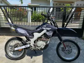 Klx 2012 0lat bk