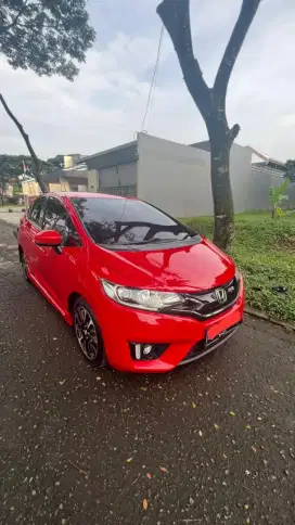 DIJUAL HONDA JAZZ RS PEMAKAIAN PRIBADI