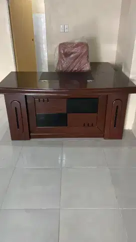 Meja direktur 1 set