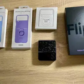 Samsung z flip 4 SEIN (gratis 3 cover original)