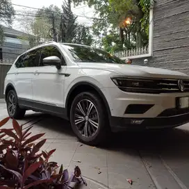 Volkswagen Tiguan Allspace 2021 Bensin