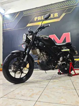 XSR 155cc Black matte favorit 2021 km.12rb gass.Anugerah motor rungkut