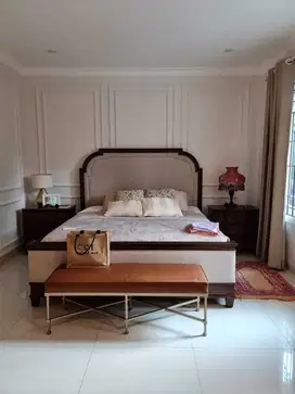 Rumah Cantik di Kemang dijual Cepat