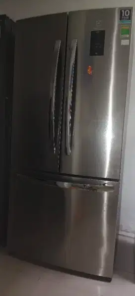 Kulkas dua pintu