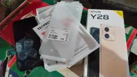 Vivo y28 8/128, lengkap mulus like new
