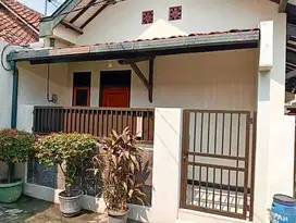 Disewakan Rumah 2 KT 1 KM Ketandan Banguntapan