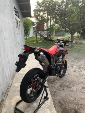 CRF 150L supermoto
