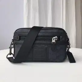 Preloved - Tas Selempang CoCh