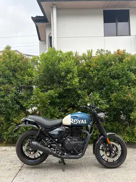 ROYAL ENFIELD HUNTER 350 BLUE 2025 FULL PAPER  (LOW KM)
