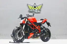 Ducati street fighter 848 monster696 monster795 BMW panigale