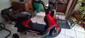 Sepeda Listrik Viar A2 KM Rendah Murah Siap Pakai