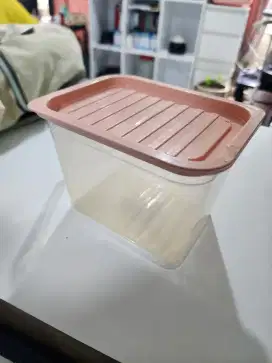Toples plastik kotak
