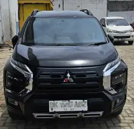Xpander Cross Manual 2022 Hitam
