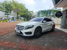 Mercedes Benz GLA 200 AMG