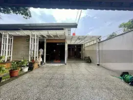 Rumah dekat akses tol Tanah kusir Jakarta Selatan