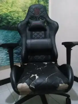 Kursi game Rexus