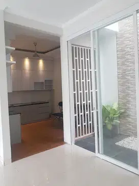 Rumah 2 Lantai Semifurnish Dekat Stasiun Sudimara, Serua Tangerang