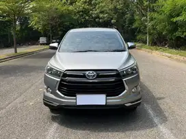 Toyota innova 2.0 Venturer Matic / AT '2017 Silver