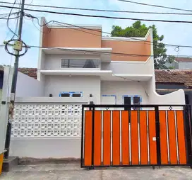 Dijual rumah cantik bundaran 3 jalan lebar citra raya Cikupa Tangerang