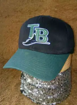 topi MLB second