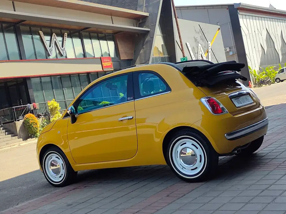Fiat 500C 500 C Lounge Cabriolet Cabrio Convertible 2015/2016 (D) Mini