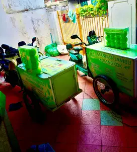 grobak listrik minus hanya di ban saja,lainnya aman