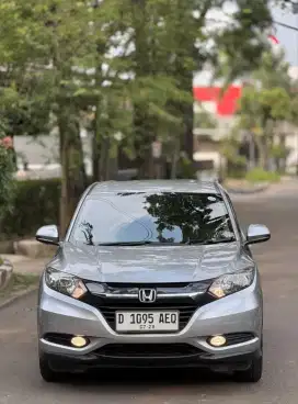 Honda HRV S Manual 2016 Istimewa !!!
- KM Low 41rb
