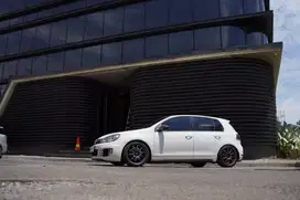 Volkswagen Golf 2010 Bensin