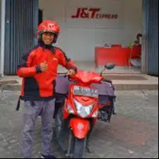 KURIR MOTOR DELIVERY JNT EXPRESS