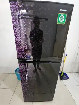 Dijual Second Kulkas 2 Pintu Merk Sharp