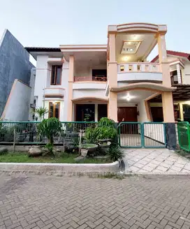 Rumah di Dharmahusada Regency