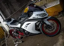 Ninja 250 Fi ABS SE tipe tertinggi