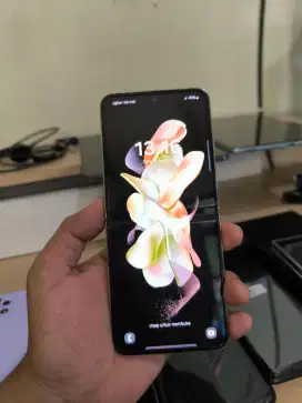 Samsung galaxy z flip 4 5G 8/256 gb